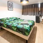 Garden - Maison Spacieuse Et Jardin - Proche Centre Cholet