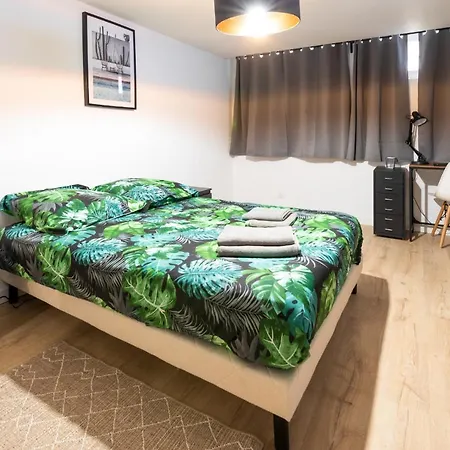 Garden - Maison Spacieuse Et Jardin - Proche Centre Cholet