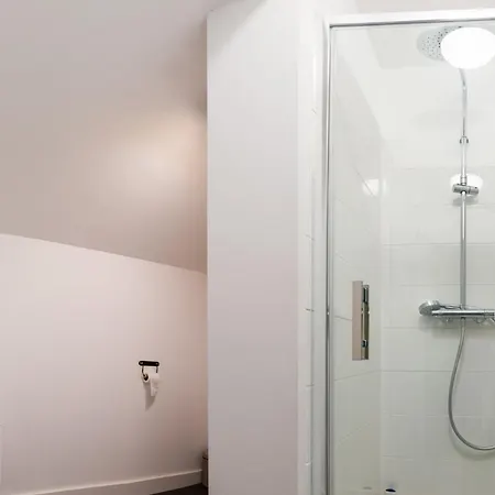 Garden - Maison Spacieuse Et Jardin - Proche Centre