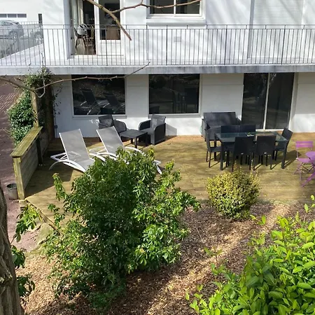 Garden - Maison Spacieuse Et Jardin - Proche Centre بيت ضيافة 4*